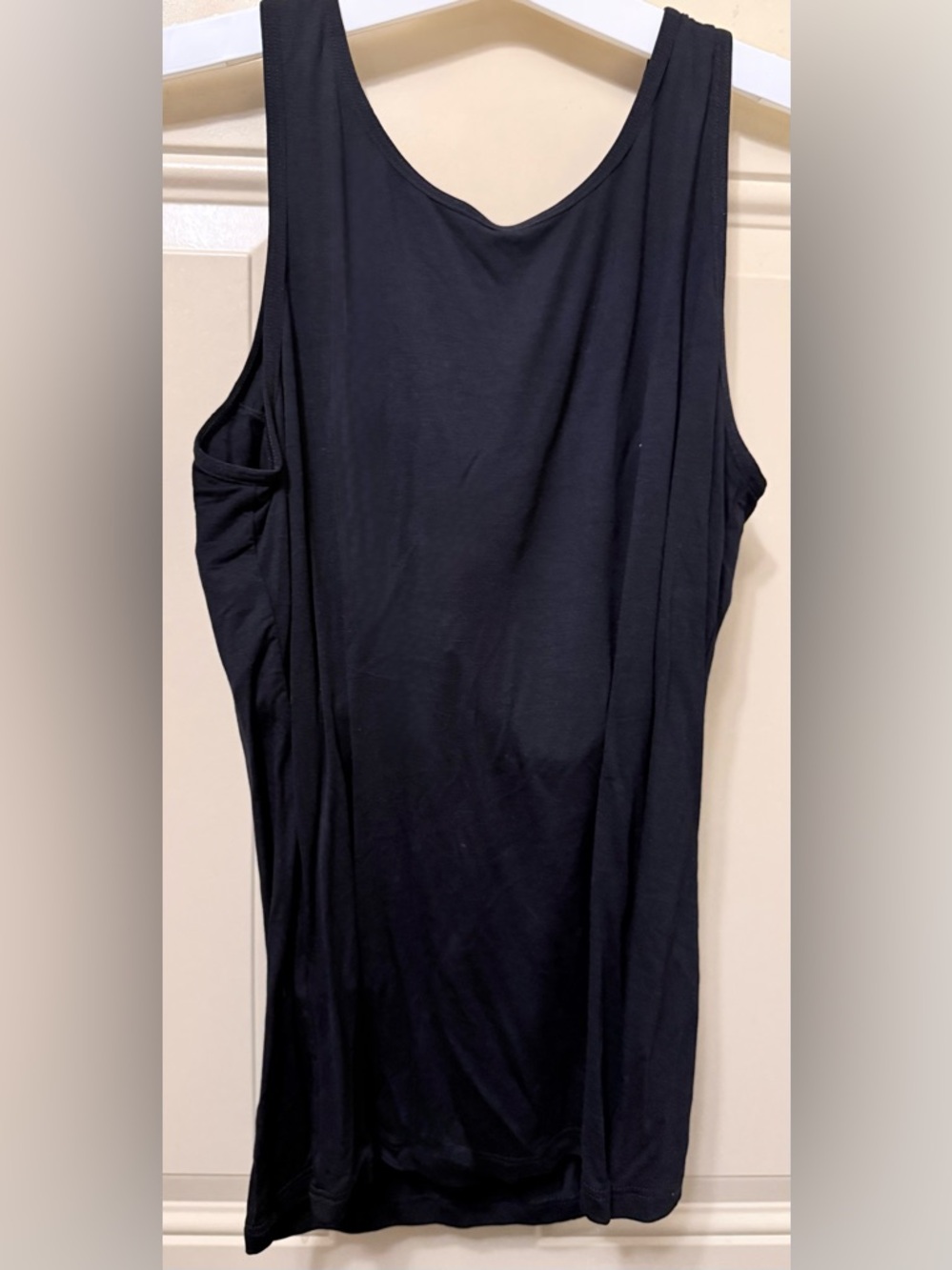 Black Tank Top with Adjustable Spaghetti Straps and Built In Bra Size L NWOT - Picture 3 of 4
